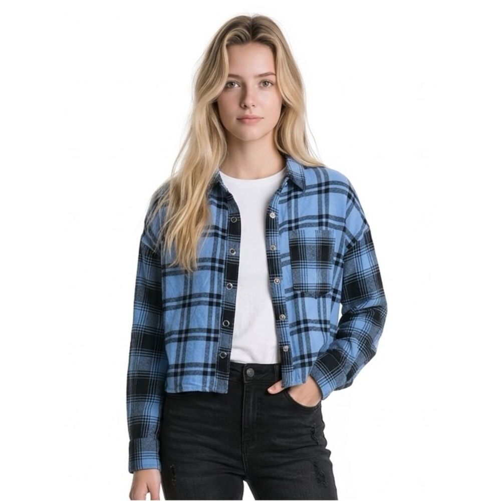 FOREVER 21 | Blue & Black Checkered Plaid Flannel Shirt Women’s Size Small